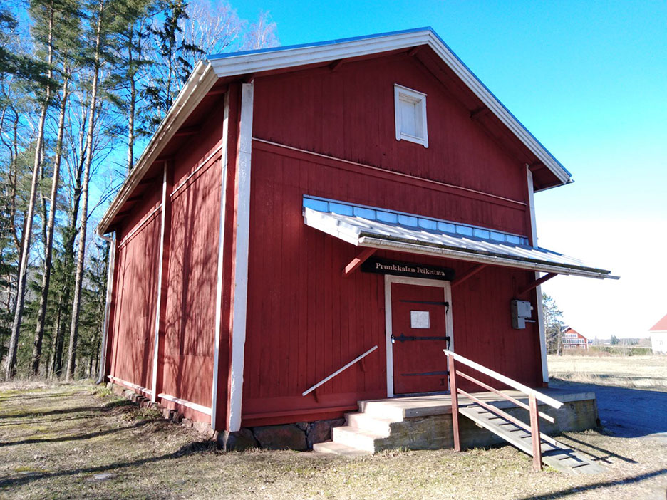 Prunkkalan Poikettava, kuva rakennuksesta, jossa museo sijaitsee.