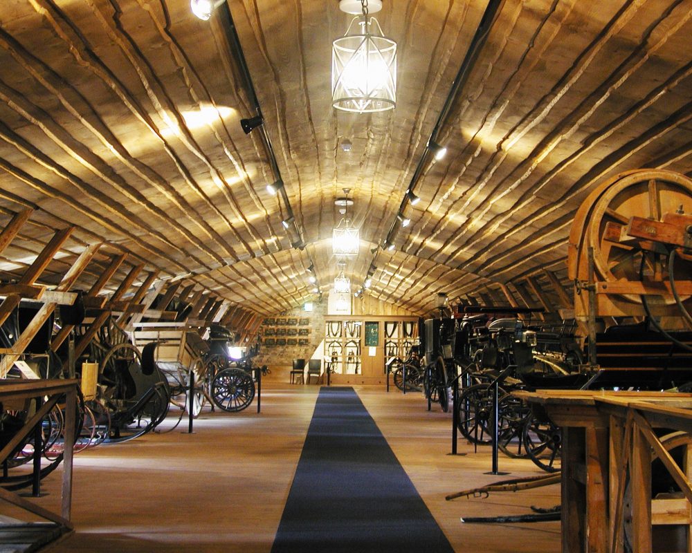 Wiurilan kartanon vaunumuseo edestä